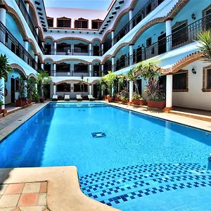 *** Hotel Colonial México